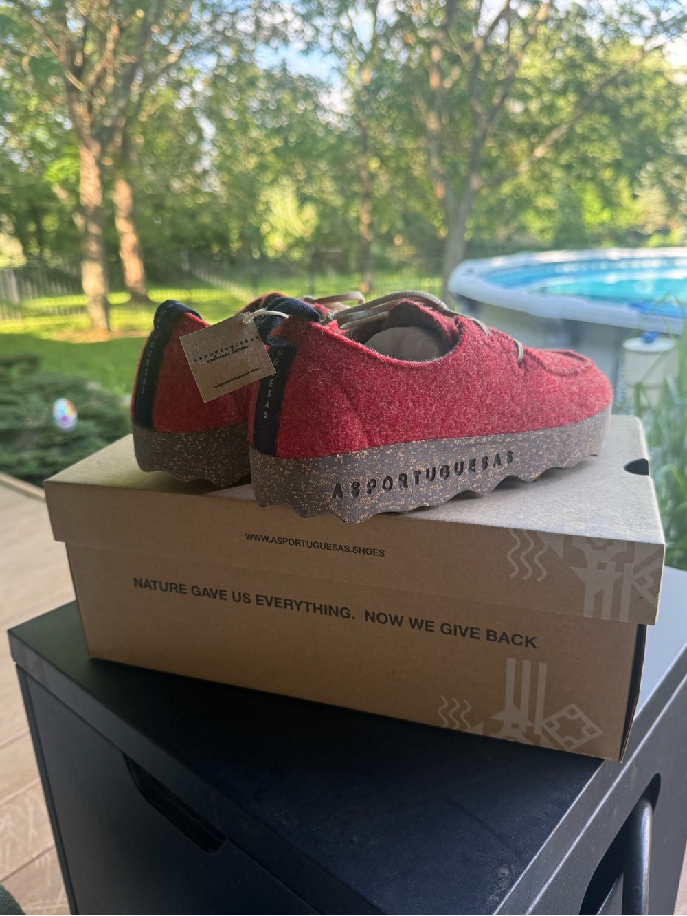 Artisanal Red Felt Clog Sneakers - ASPORTUGUESAS - Picture 2 of 8